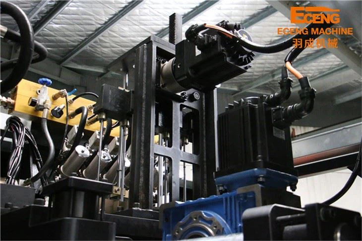 Automatic Plastic Bottle Making Machine